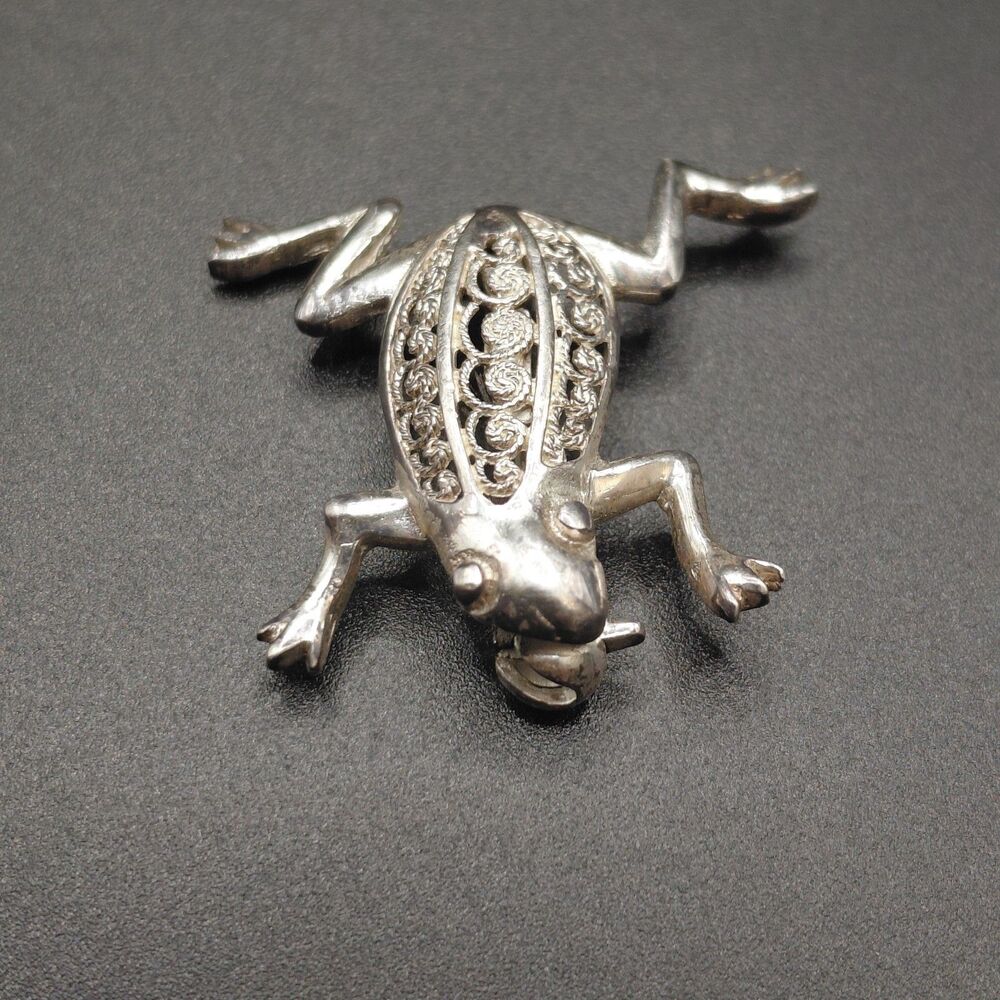 Vintage Sterling Silver Frog Brooch Pin